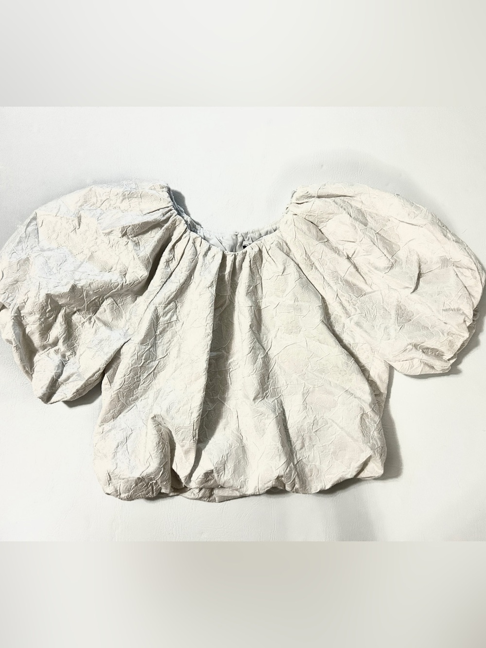 Women's Cream Puff-Sleeve Blouse - Cream